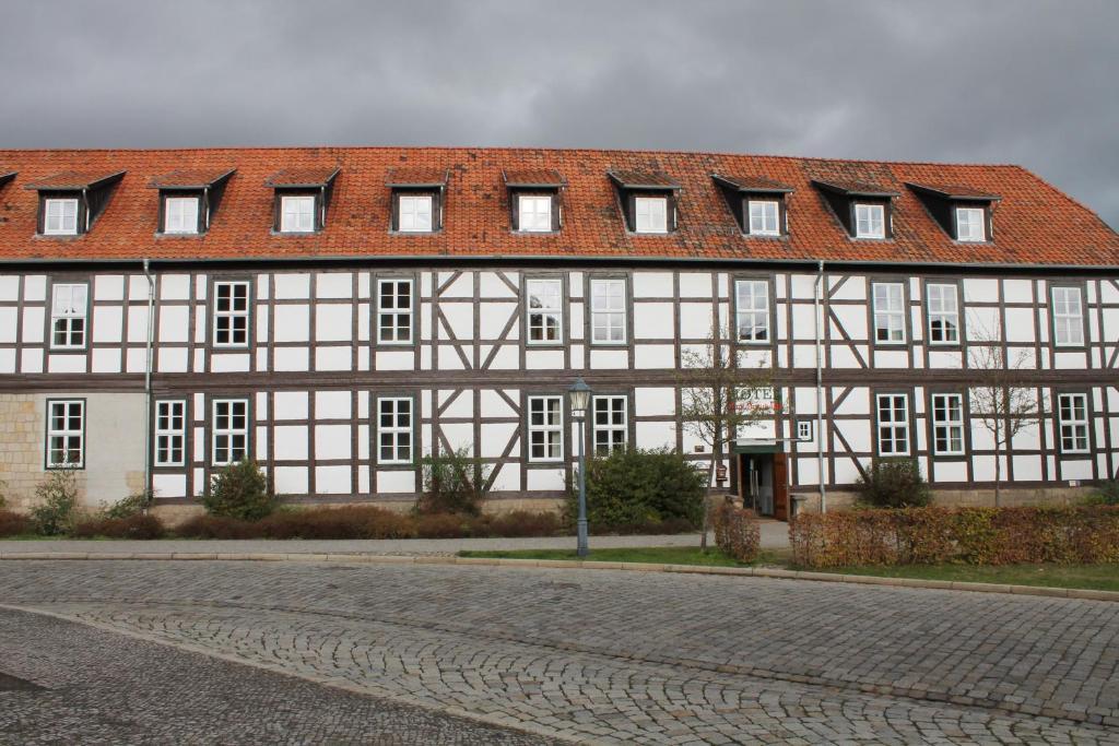 Hotel Zum Brauhaus Quedlinburg Exterior photo
